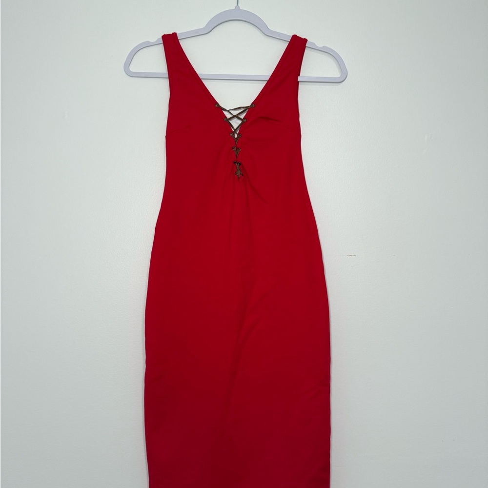 Elegant Red Sleeveless Dress